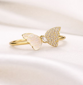 Elegant Butterfly Design Crystal Ring – Gold Finish Statement Ring
